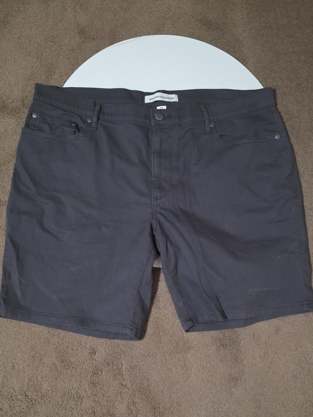 Amazon Essentials Men's Cargo Shorts - Charcoal Gray